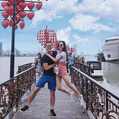 review đ&agrave; nẵng hội an cầu t&igrave;nh y&ecirc;u