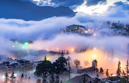 Sapa thi&ecirc;n đường săn m&acirc;y