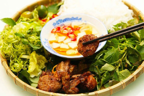 b&uacute;n chả h&agrave; nội
