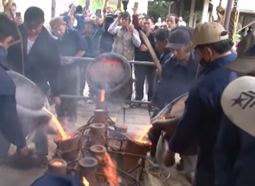 thăm l&agrave;ng đ&uacute;c đồng phước kiều