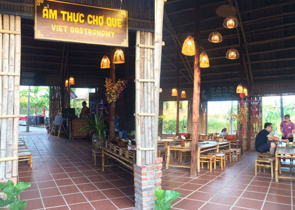 chợ qu&ecirc; ẩm thực hội an