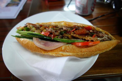 b&aacute;nh mỳ phượng